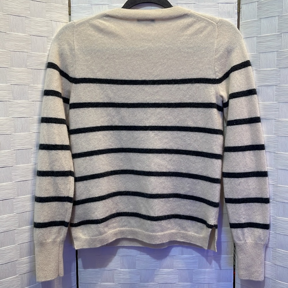 J Crew Striped Bow Cashmere Sweater🐇 - Picture 8 of 15
